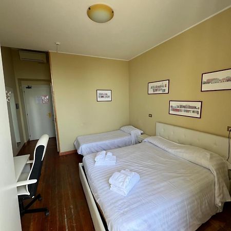 Hotel Petit Royal Ospedaletti Ngoại thất bức ảnh